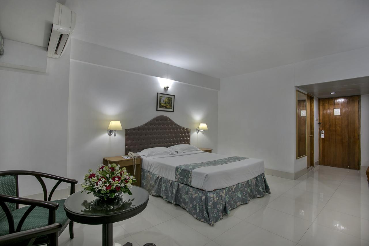 Hotel Purbani International Ltd. Dhaka Exteriör bild