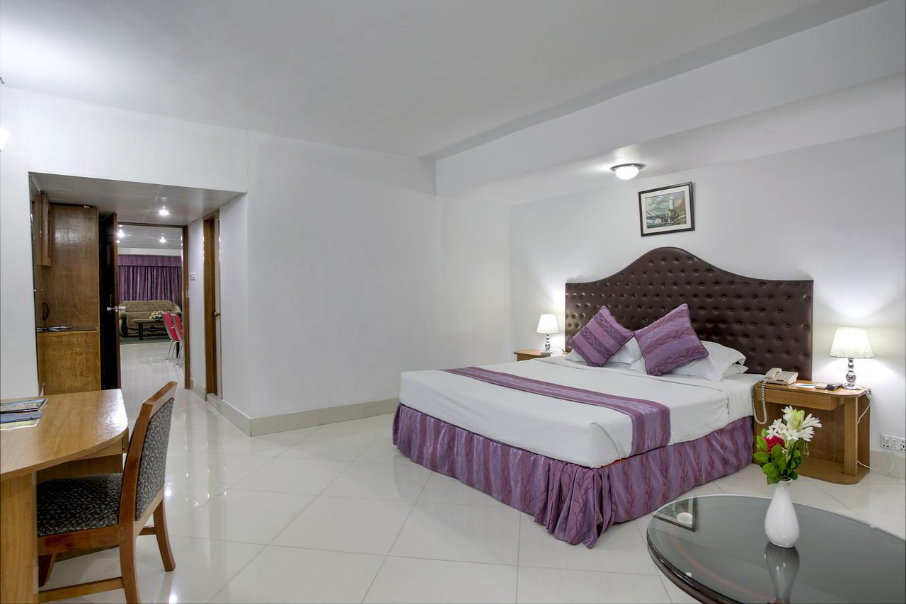 Hotel Purbani International Ltd. Dhaka Exteriör bild